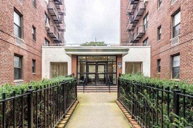 Main Entrance to The Griswald on Pershing Crescent - 14105 Pershing Cres