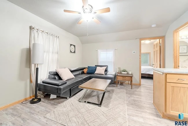 Building Photo - 2517 S Duluth Ave
