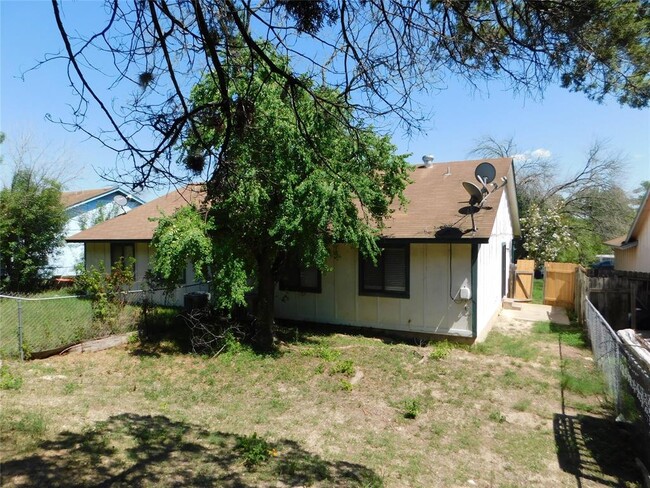 Building Photo - 11310 Walnut Ridge Dr