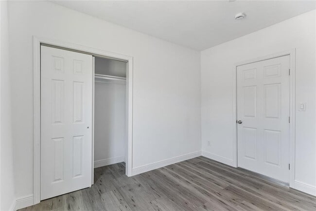 Building Photo - 255 Foothill Rd