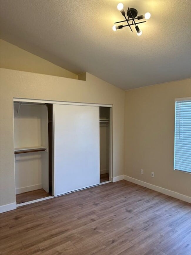 Building Photo - Single Story located in 89031