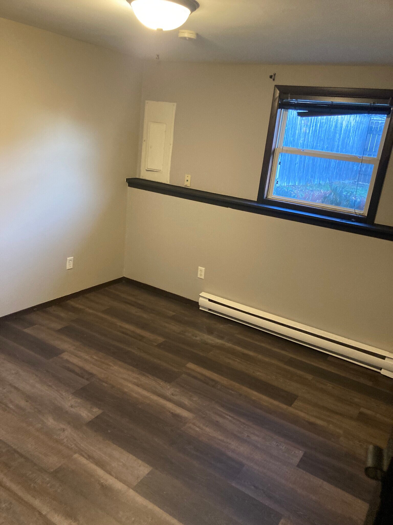 Building Photo - 342 Joseph St