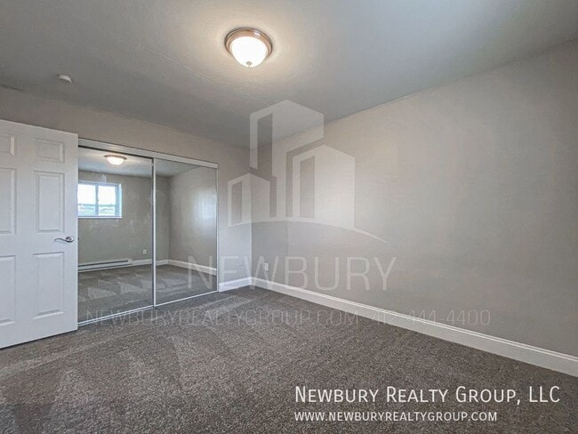 Building Photo - 1459 Poplar St