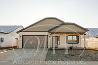 Building Photo - Brand New 3 Bed/2 Bath Home