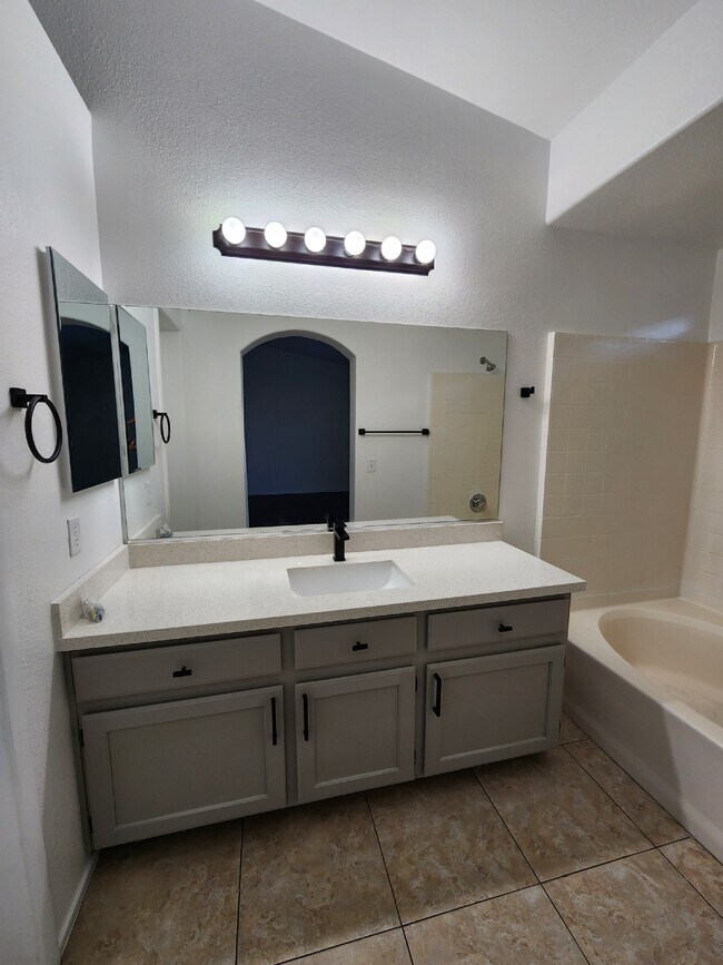 New light fixture - 929 Dusty Creek St