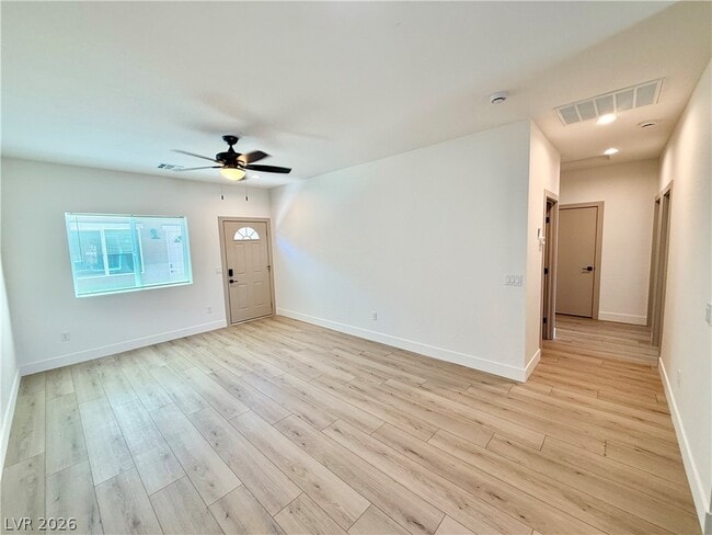 Building Photo - 461 Comstock Ave