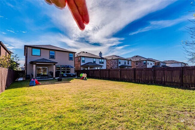 Building Photo - 17404 Crazy Arm Rd