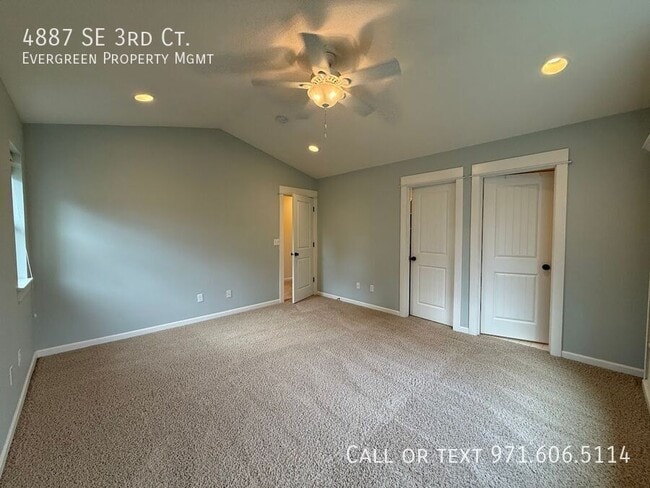 Building Photo - 4887 SE 3rd Ct