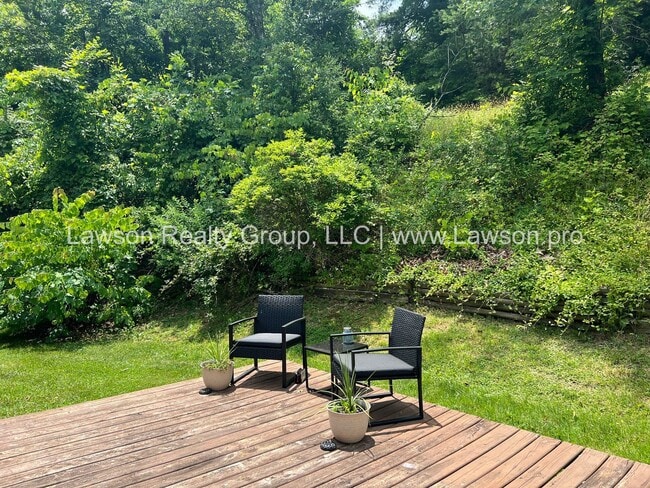 Building Photo - Close to Carvins Cove- One Level Living with Hobby Shed