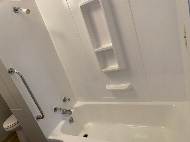 Building Photo - 815 4th St SW