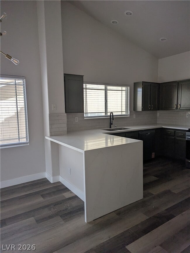 Building Photo - 327 Perry Ellis Dr