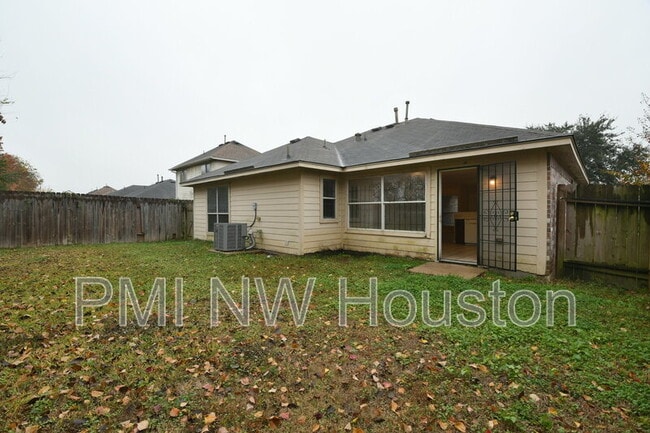 Building Photo - 8611 Texas Acorn Ave