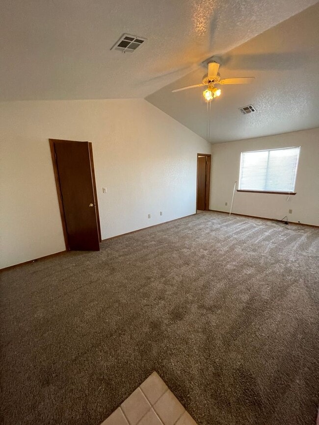 Building Photo - Cozy 3 Bedroom/2 Bath Home in Las Colinas