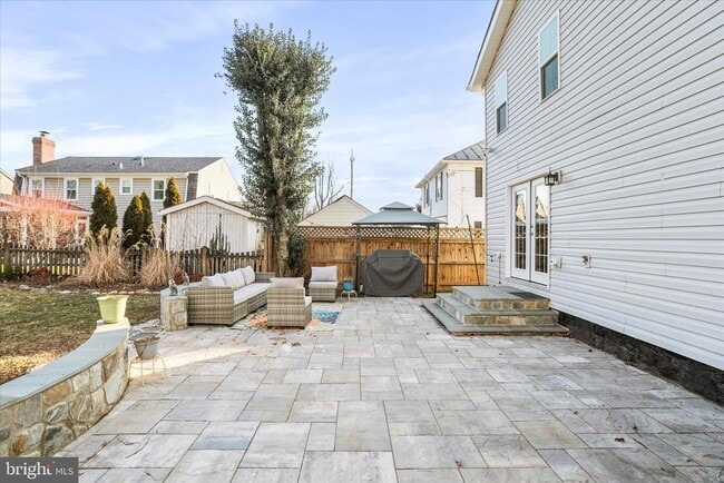 Building Photo - 408 Blue Ridge Ave NE