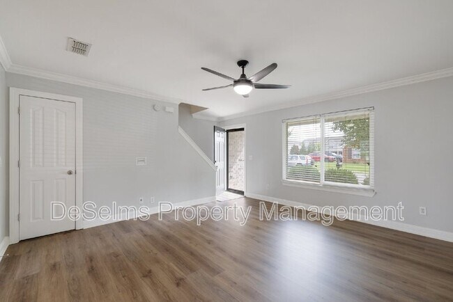Building Photo - 873 Maricopa Dr