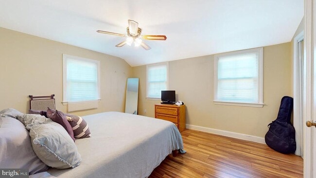 Building Photo - 769 Ardmore Ave