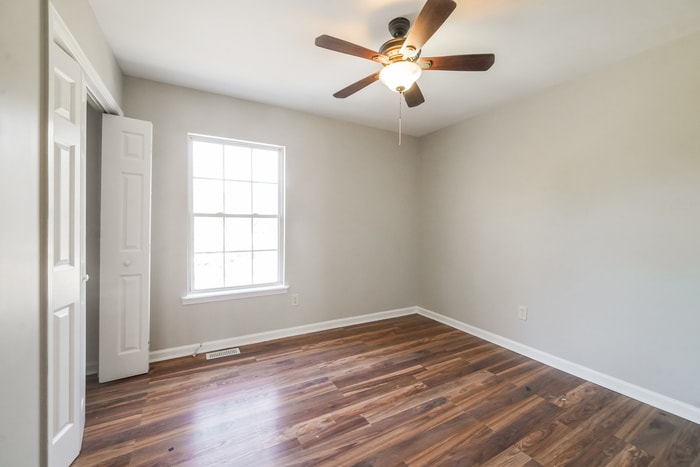 Building Photo - 250 Kendall Ln