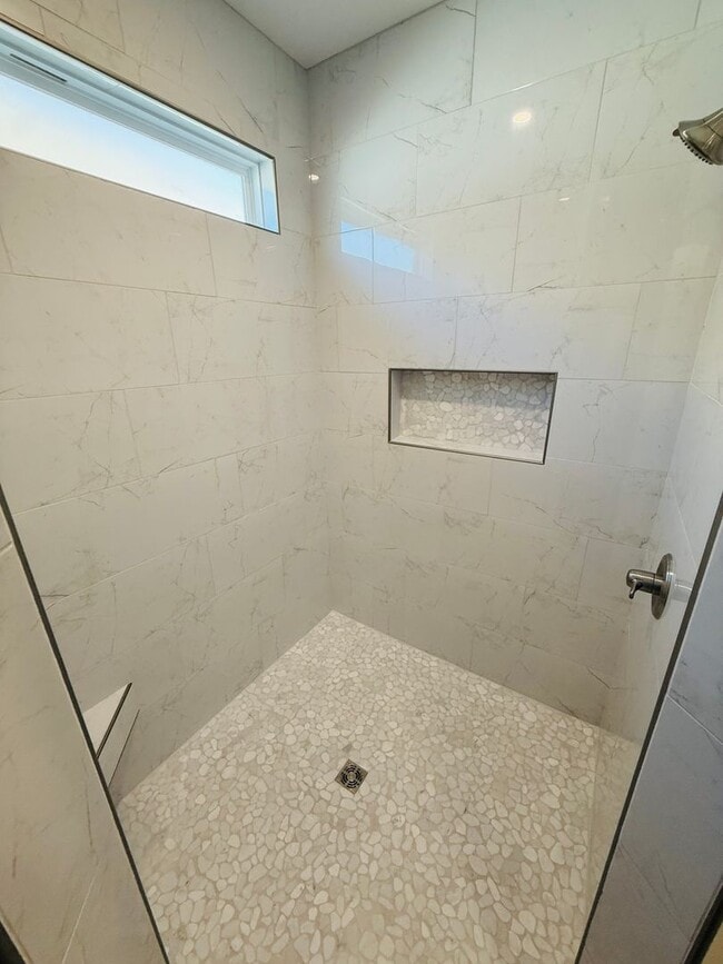 Building Photo - 1970 Petit Dr