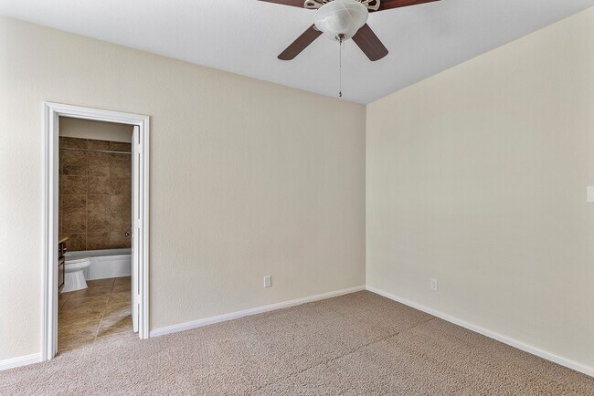 Building Photo - 7 Cheswood Manor Court