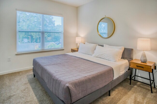 Building Photo - 8251 Windsor Hill Blvd