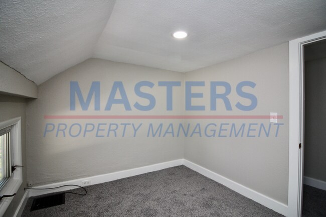 Building Photo - Limited-Time Offer: First Month’s Rent is 50% Off – Pets Welcome!