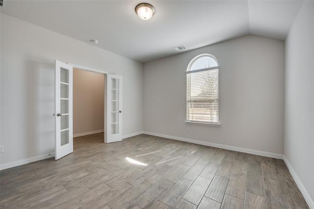 Building Photo - 504 Paloma St