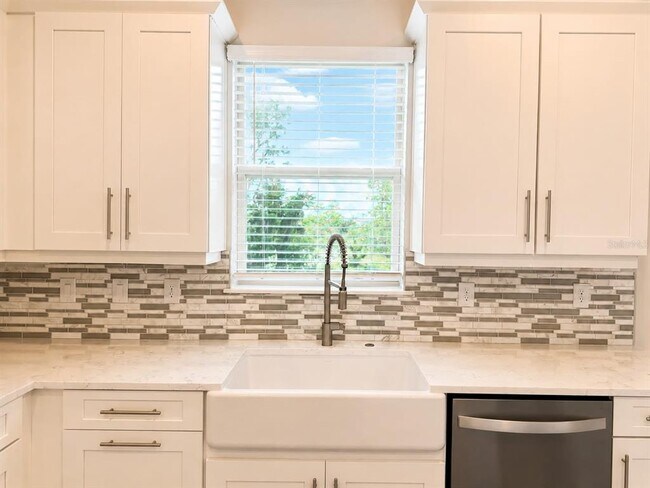 Building Photo - 18035 Cider Ml Ln
