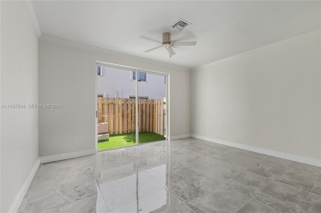 Building Photo - 810 NE 212th Terrace