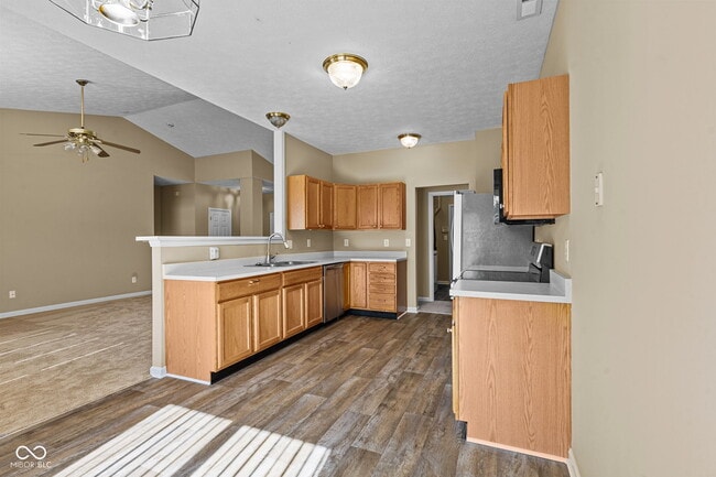 Building Photo - 1241 Elm Grove Ln