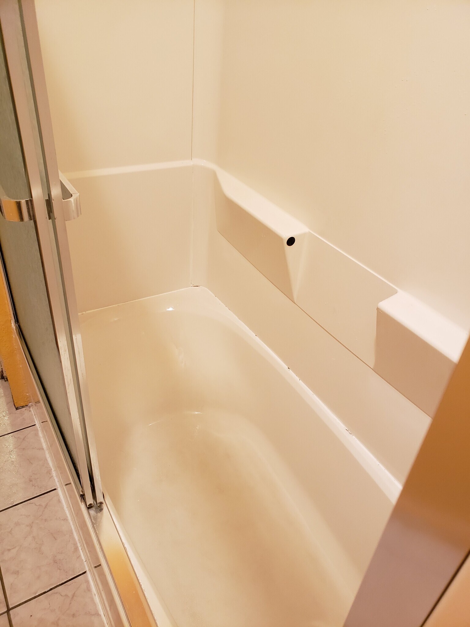 Bathroom Tub - 86 W Union St