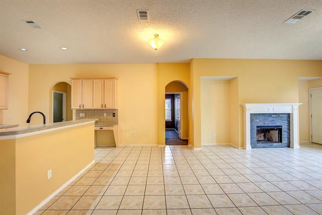 Building Photo - 5713 Meadows Way