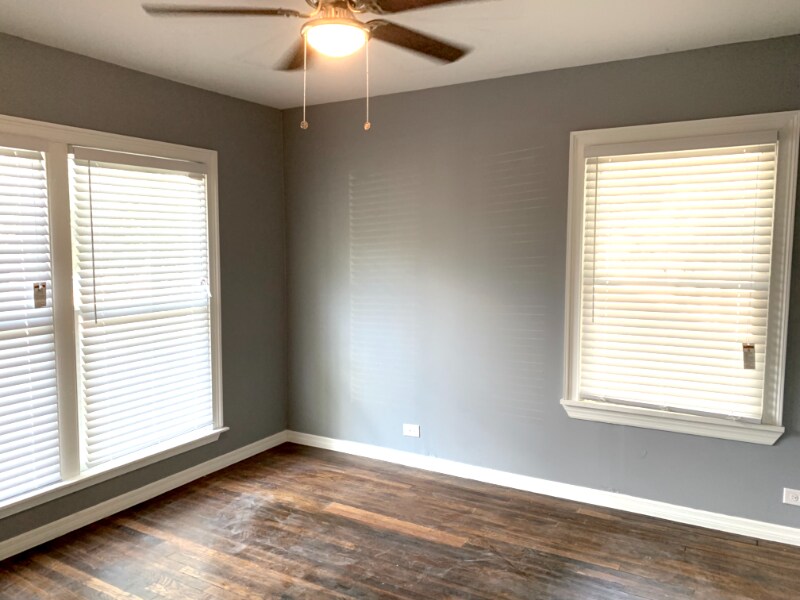 Building Photo - 720 Menchaca St