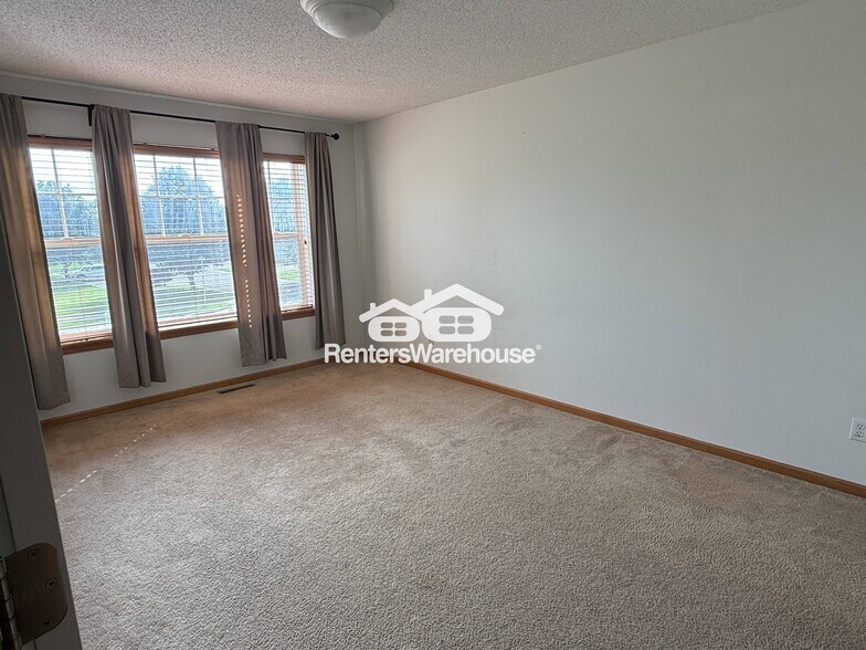 Building Photo - 17058 Embers Ave