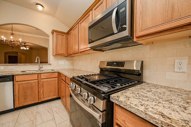 Building Photo - 18518 Shadow Line Ct