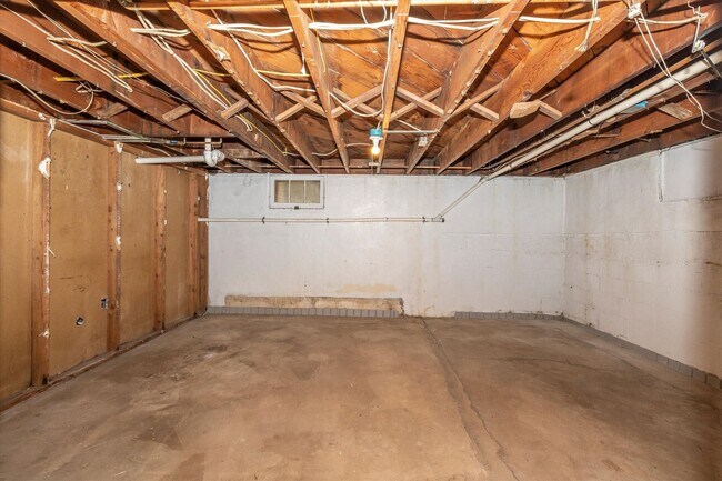 Building Photo - 531 Lee Pl