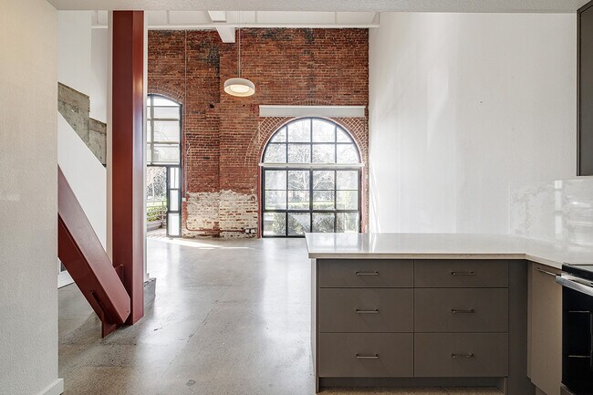 Building Photo - 701 Minnesota St