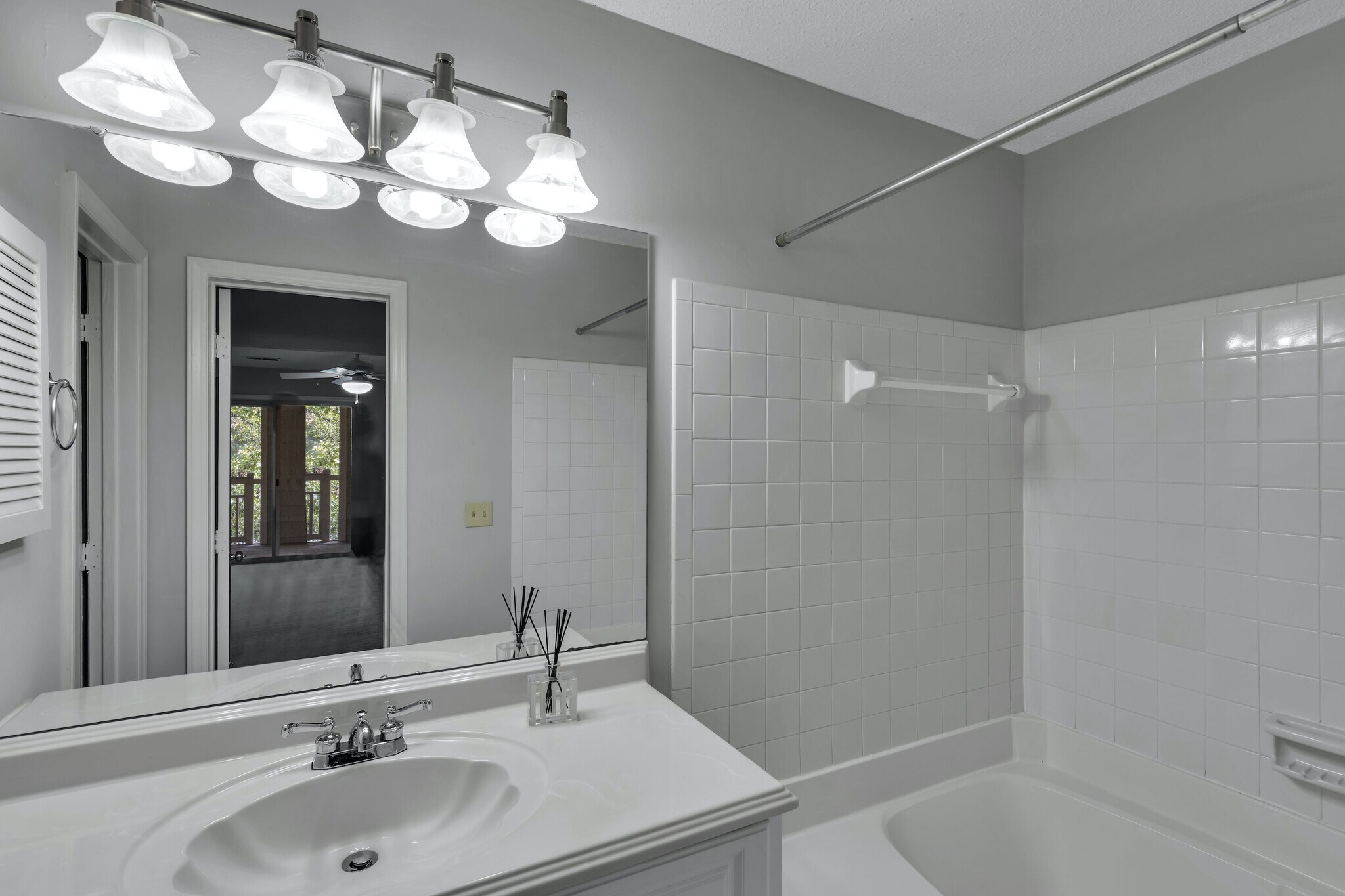 Building Photo - 5009 Sharon Rd