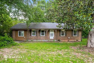 Building Photo - Convenient 3-Bedroom Riverdale Home