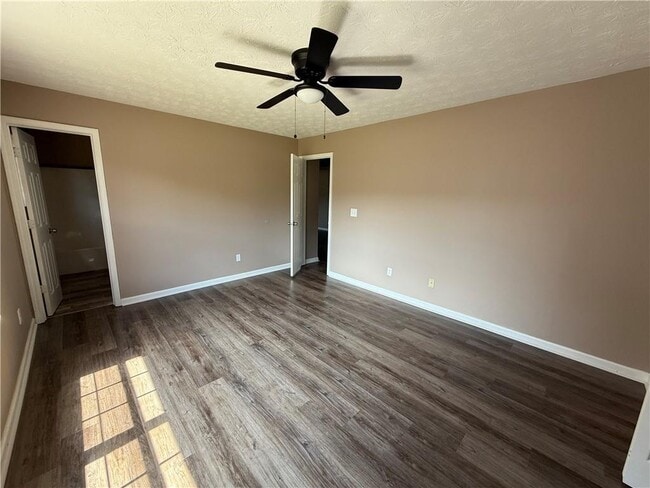Building Photo - 145 Chandler Fields Dr