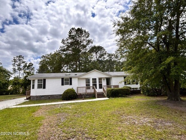 Building Photo - 3 Bed 2 Bath in Calabash