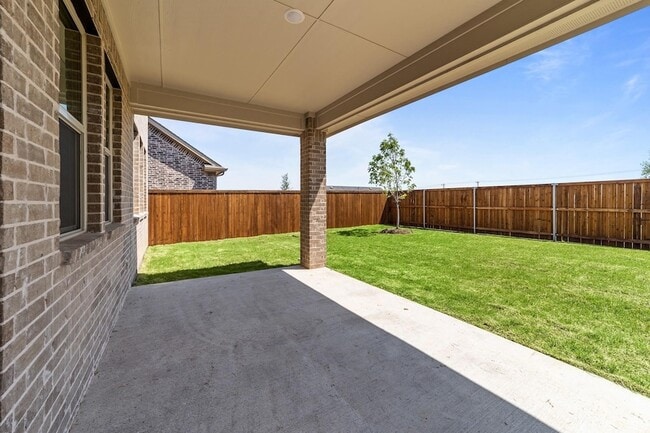 Building Photo - 722 Sunflower Trl