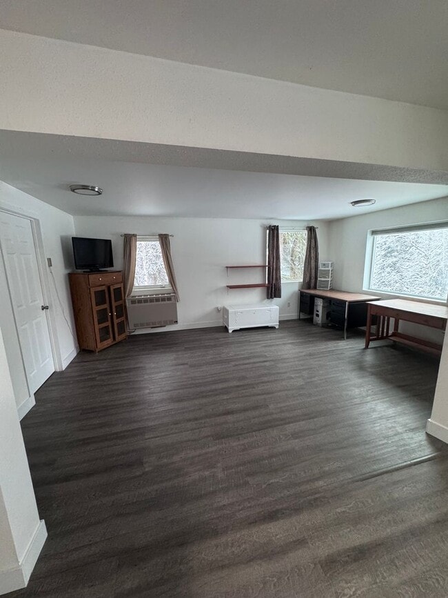 Primary Photo - Beautiful 2 Bedroom, 1 Bath, 3 Car Garage Home with 5 Acres off CHSPR