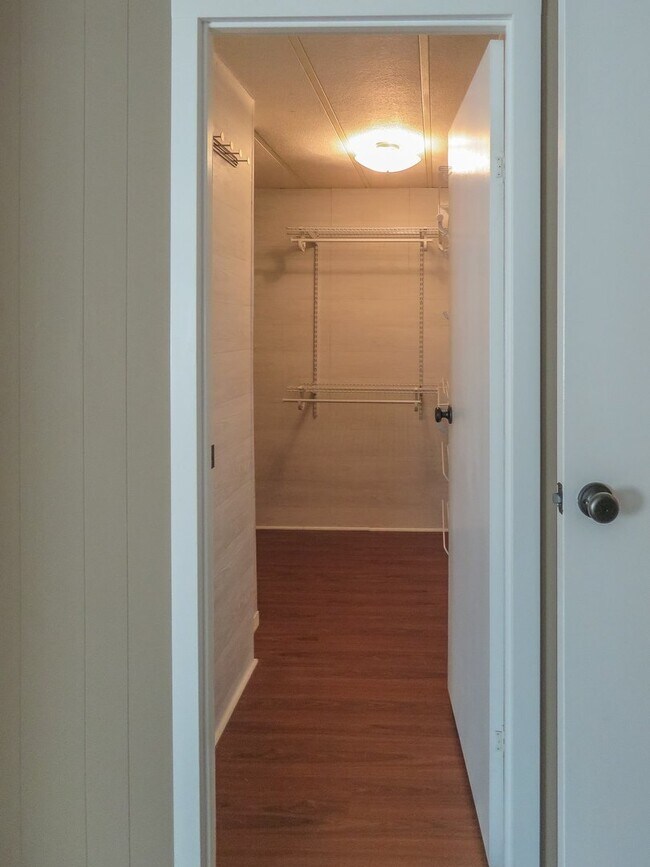 Building Photo - 3 bedroom 2 bath available in Century Meadows Park in Aurora !!