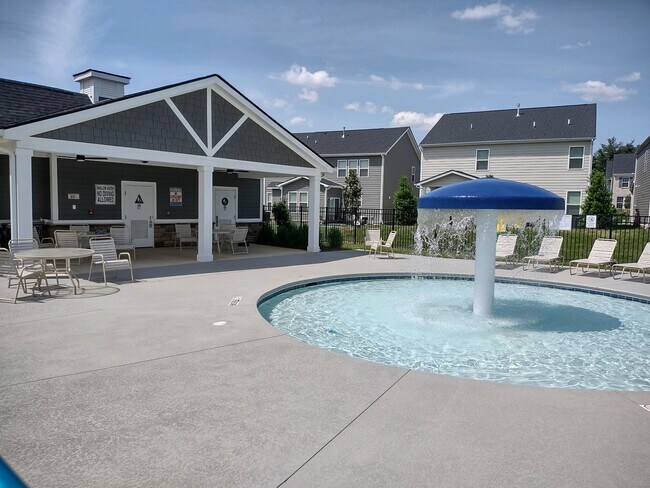Building Photo - 3316 Deerchase Cir