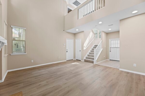Building Photo - 33 Stone Creek Pl