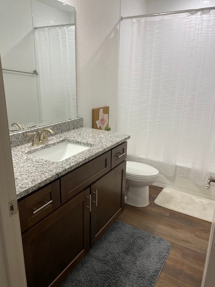Bathroom 2 - 7511 Gramercy Way