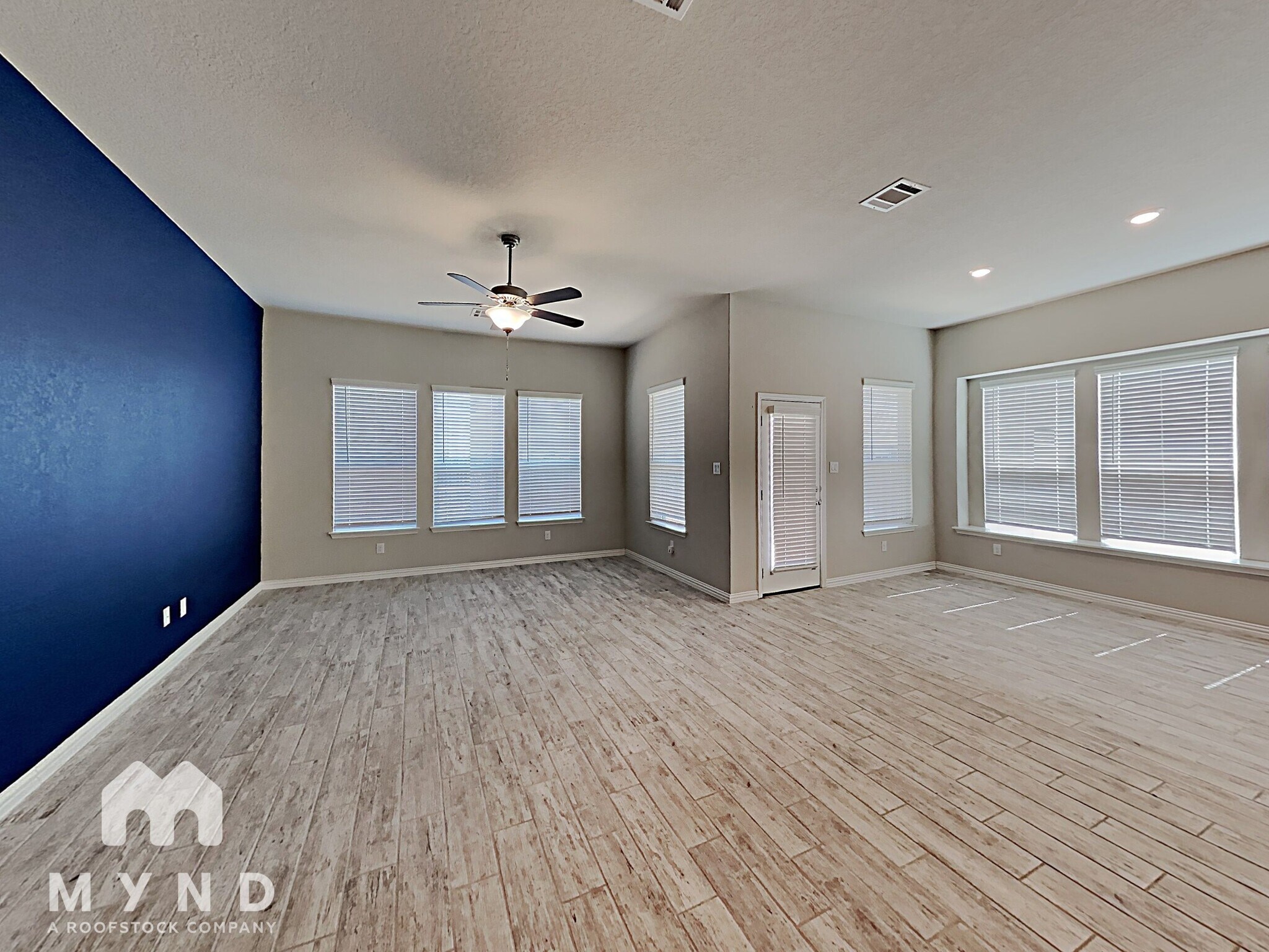 Building Photo - 15003 Gelding Hts