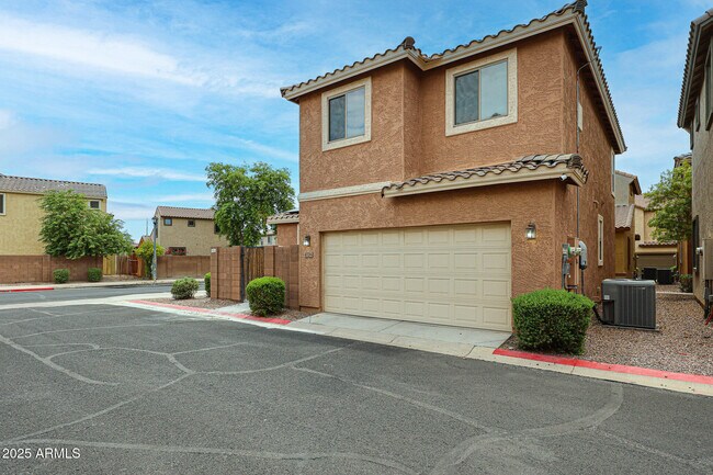 Building Photo - 4726 W Fremont Rd.