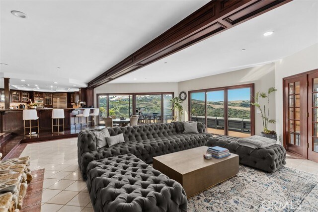 Building Photo - 868 Avenida Acapulco