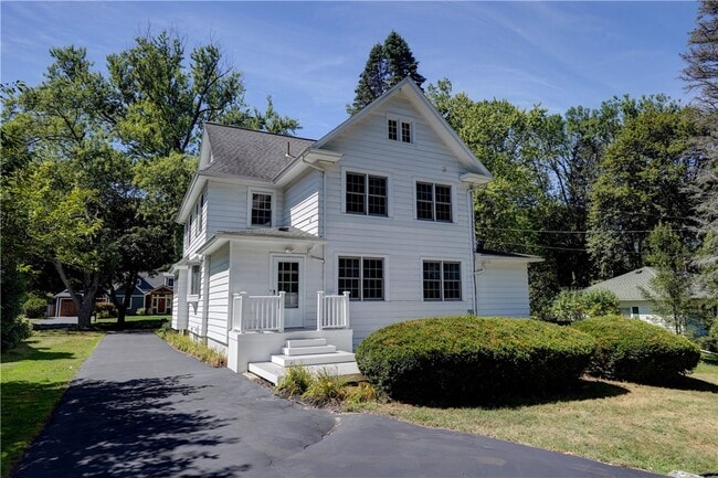 Building Photo - 106 Ellingwood Dr